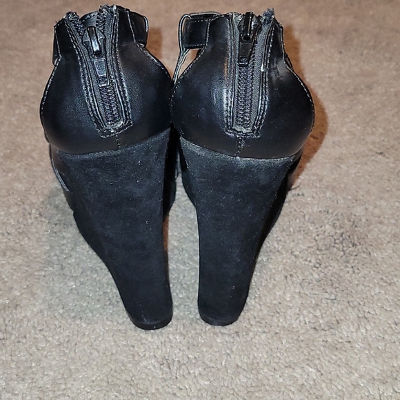 Forever 21 wedges. Size 8 - Picture 5 of 8